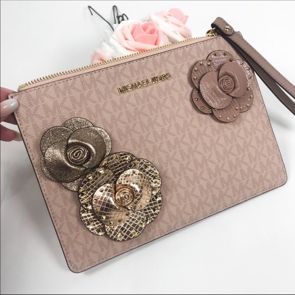 MICHAEL Michael Kors Handbags - {Michael Kors} JST XL Zip Clutch *3D Flowers*